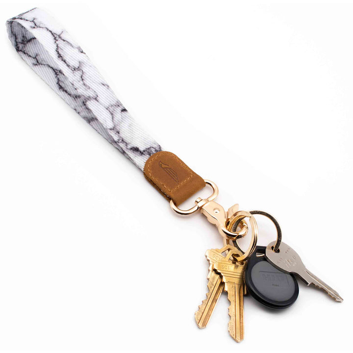 Marble patterned strap keychain white black colors with keys